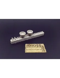 Lamps and telegraph insulators, 1/35 - Hauler HLU35113 2