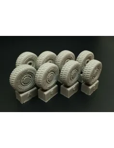 JGSDF Type 16 Wheels (Tamiya kit), 1/48 - Hauler HLX48392