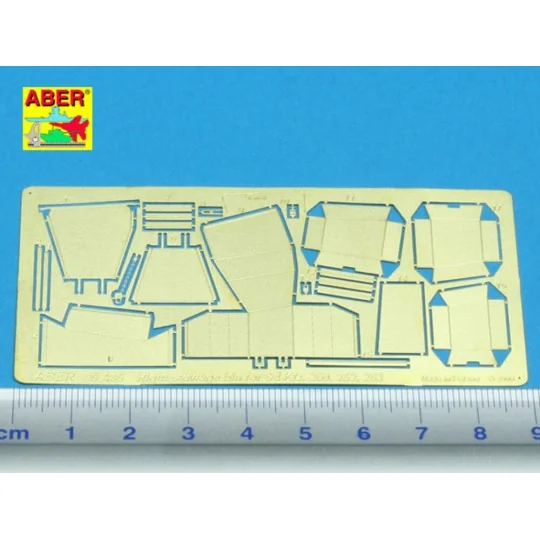 Right stowage bins for SdKfz 250, 252, 253, 1/35 - Aber Models 35 A085