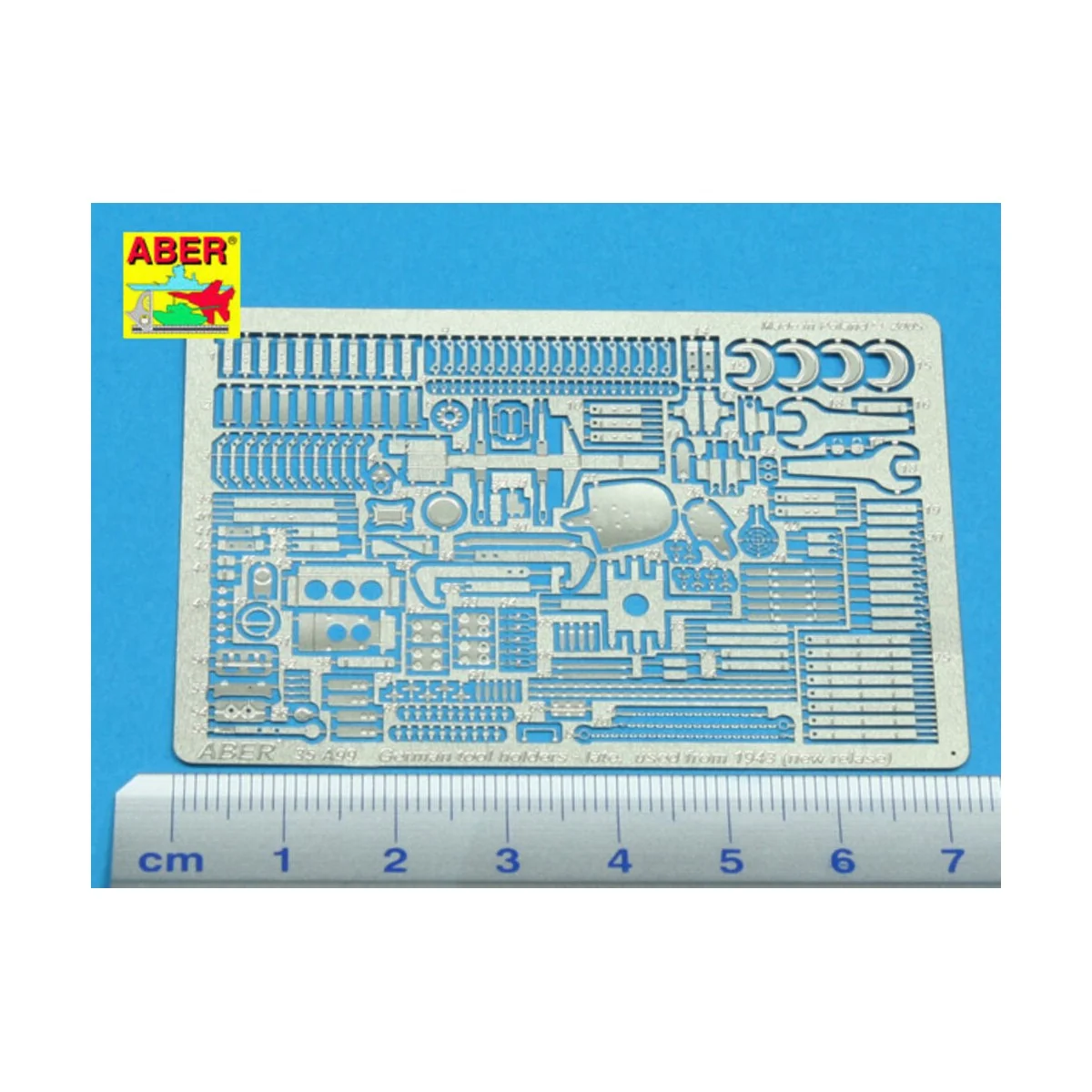 German tool holders-late used from 1943, 1/35 - Aber Models 35 A099 German tool holders-late used from 1943, 1/35 - Aber Models 35 A099