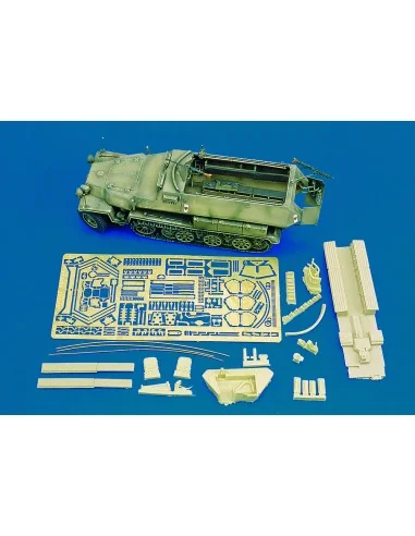 Sd. Kfz. 251 C, 1/35 - Royal Model RM051