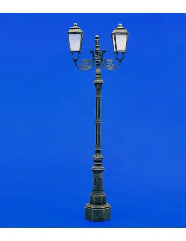 Double antique street lamp, 1/35 - Royal Model RM055