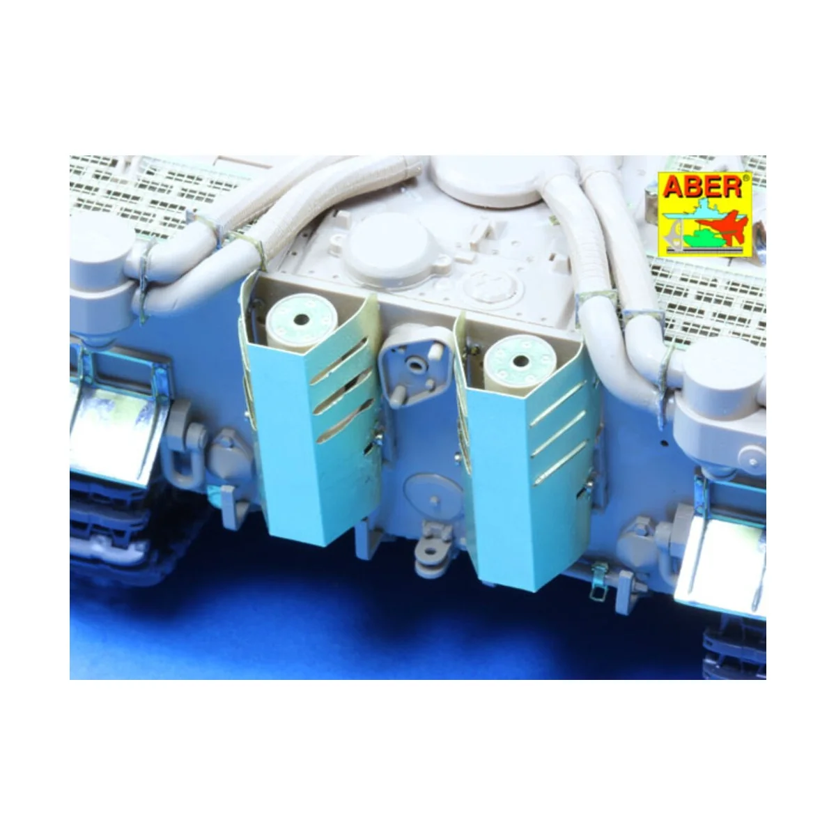 Fenders and exhaust covers for Tiger I (for early model in Africa),...