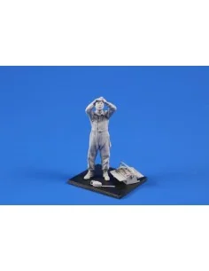 Siebel Si 204/Aero C-3 Mechanic (engine repair), 1/48 - CMK 129-F48357