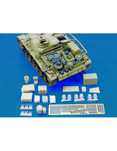Stowage StuG G (Tamiya kit, 1/35 - Royal Model RM130