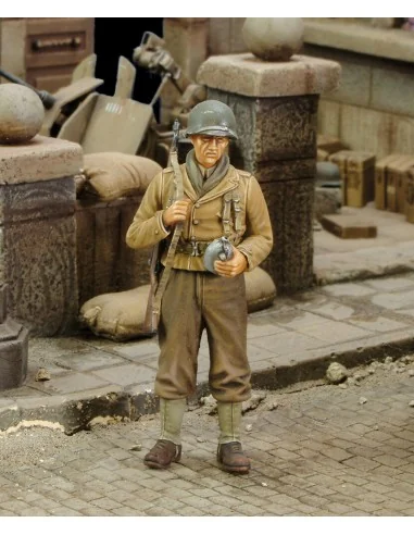 U.S. infantry rifleman with canteen - WWII, 1/35 - Royal Model RM164