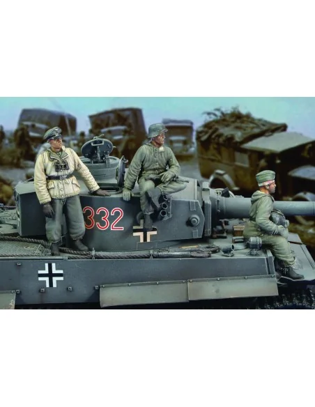 German crew Tiger I - Eastern Front-WWII, 1/35 - Royal Model RM171