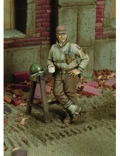 U.S. Soldier at break-WWII, 1/35 - Royal Model RM193