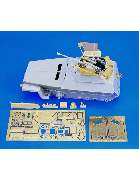 Sd. Kfz. 250 NEU 2 cm. Reconnaissance (for Dragon kit), 1/35 - Roya...