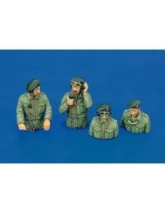 British tank crew-3/2 fig, - WWII, 1/35 - Royal Model RM231