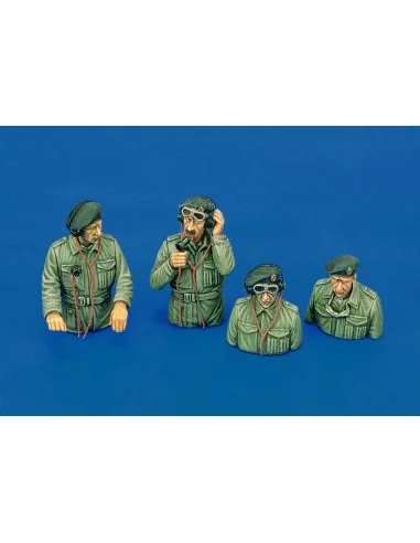 British tank crew-3/2 fig, - WWII, 1/35 - Royal Model RM231