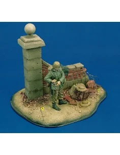 [NO_DESC] German Engineer 1943/44, 1/35 - Royal Model RM233