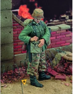 [NO_DESC] German engineer-WWII, 1/35 - Royal Model RM334