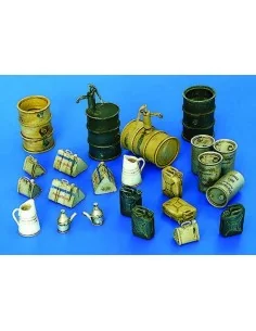 Deutsches Equipment WWII Tanklager Zubehör, 1/48 - Plus model 4022
