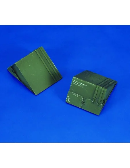 [NO_DESC] Fuel Boxes T-34 mod 1943, 1/35 - Royal Model RM396
