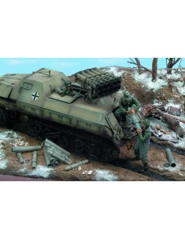Panzerwerfer 42 Crew-Russia ‘42-3 Fig., 1/35 - Royal Model RM451