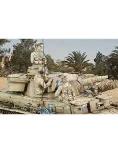 Pz. Kpfw. IV Ausf. E Crew, 1/35 - Royal Model RM506
