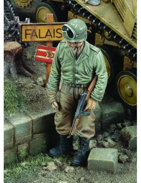 US tanker with Thompson sub machine gun-WWII, 1/35 - Royal Model RM563