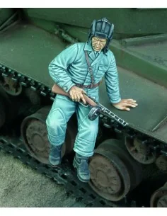 Russian tanker jumping down-WWII, 1/35 - Royal Model RM564