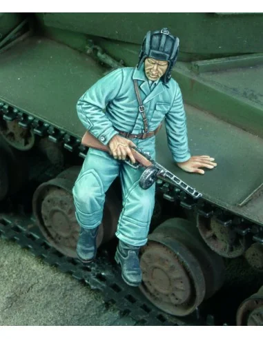 Russian tanker jumping down-WWII, 1/35 - Royal Model RM564