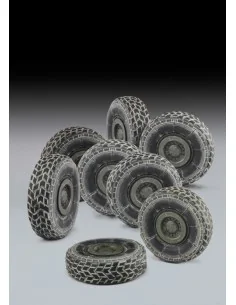 Centauro weighted wheels, 1/35 - Royal Model RM588