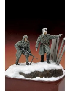 Italian infantryman and officer 'Russia 1943', 1/35 - Royal Model R...