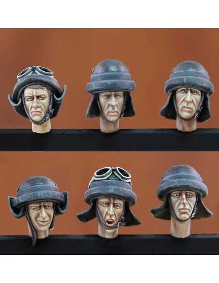 Italian tankers heads-WWII, 1/35 - Royal Model RM606