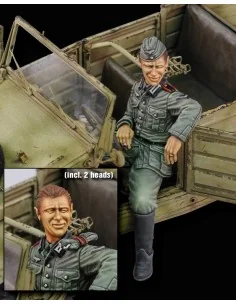 Kubelwagen driver 'incl. 2 heads', 1/35 - Royal Model RM608