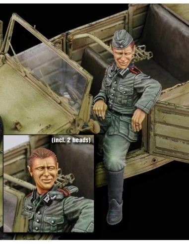 Kubelwagen driver 'incl. 2 heads', 1/35 - Royal Model RM608