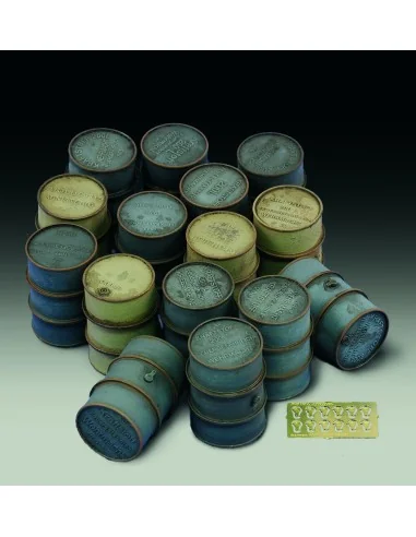 German oil drums-WWII, 1/35 - Royal Model RM617