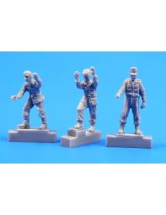 German A4/V2 missile launch platform personnel, WW II (3 Figures), ...