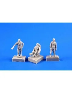 SMB-2 Fighter Pilot + Two Ground Crew (Israel Air Force), 1/72 - CM...