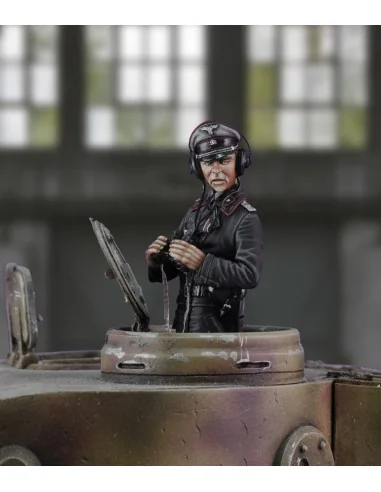 Tank commander “Grossdeutschland” Div., 1/35 - Royal Model RM630