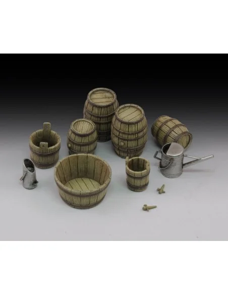 Wine barrels and farm accessories, 1/35 - Royal Model RM641