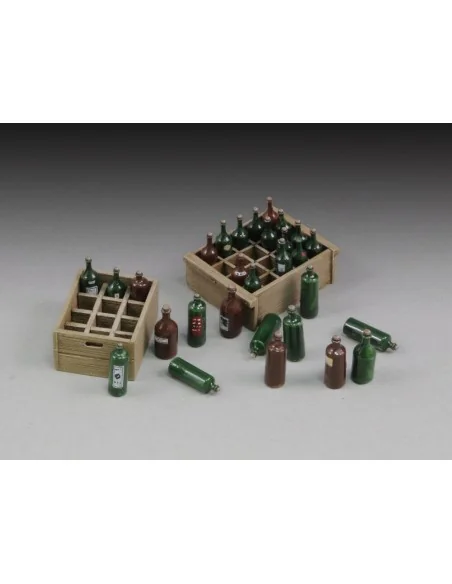 [NO_DESC] Wine bottles and crates, 1/35 - Royal Model RM655