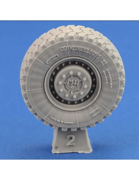 [NO_DESC] Cougar-4×4 sagged wheels, 1/35 - Royal Model RM772