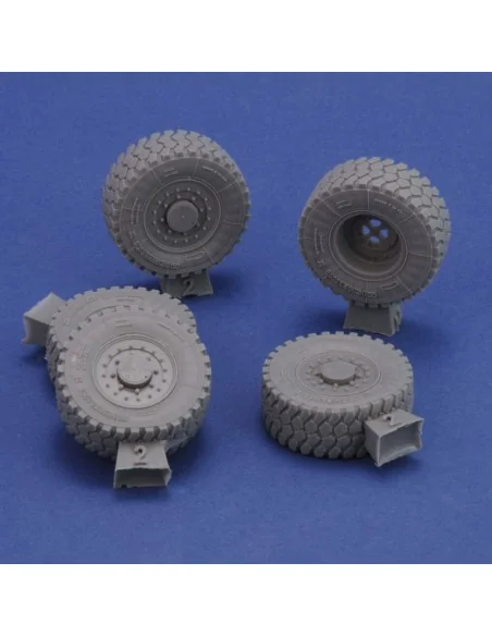 RG-31 mk.3 sagged wheels, 1/35 - Royal Model RM784