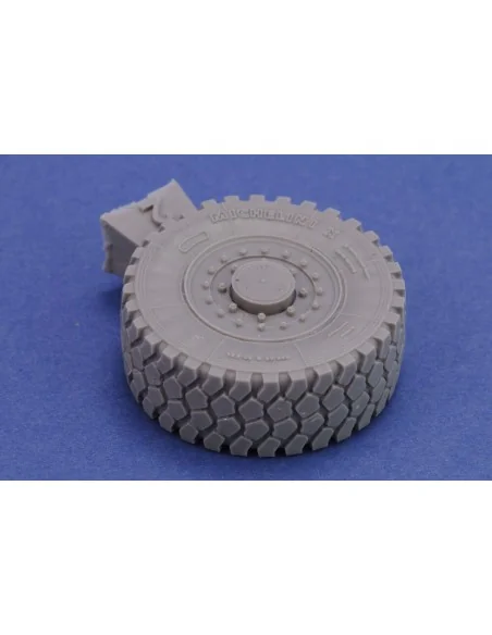 RG-31 mk.3 sagged wheels, 1/35 - Royal Model RM784