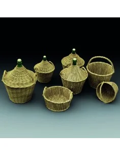 Demijohns and wicker baskets, 1/35 - Royal Model RM793