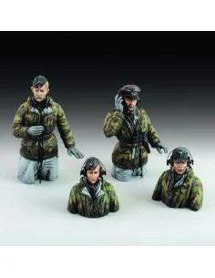 German tank crew in winter dress - WWII, 1/72 - Royal Model RM831