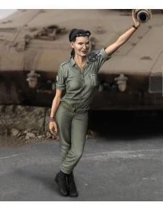 IDF woman soldier, 1/35 - Royal Model RM848