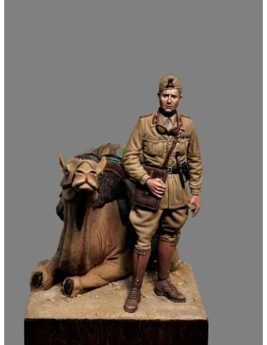 Italian Officer Libia 1940, 1/35 - Royal Model RM854