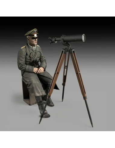Erwin Rommel with tripod telescope (75mm) - Royal Model RM855