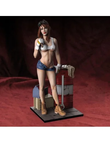 Garage girl, 1/35 - Royal Model RM856