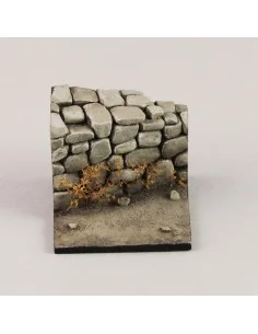 [NO_DESC] Base with stone wall (cm 3, 5x3, 5), 1/32 - Royal Model R...