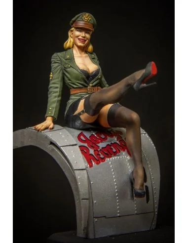Pin Up Pilot (75mm) - Royal Model RM900