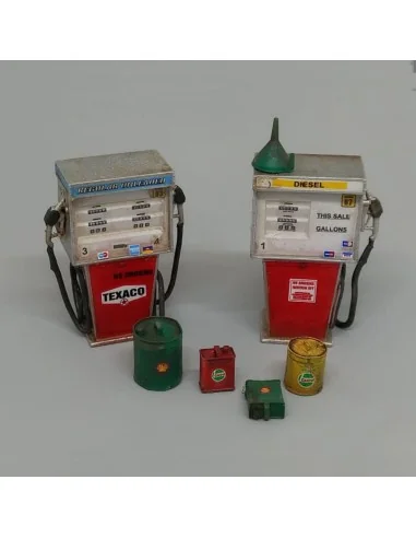 Modern gas pumps, 1/35 - Royal Model RM901