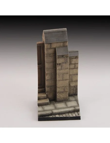 Base with wall and road, 1/32 - Royal Model RM921