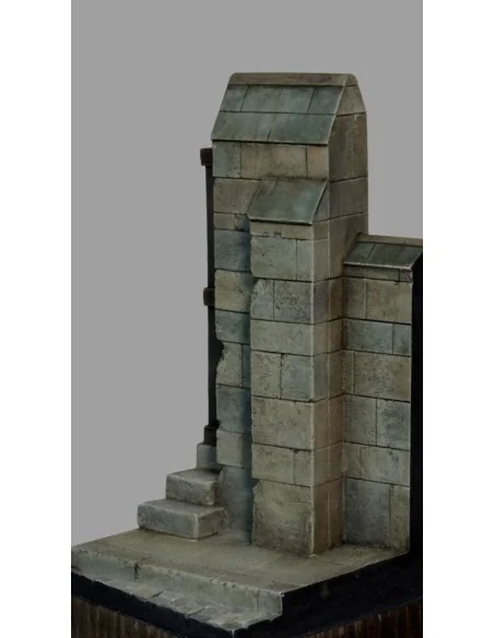 Base with wall and road, 1/32 - Royal Model RM921