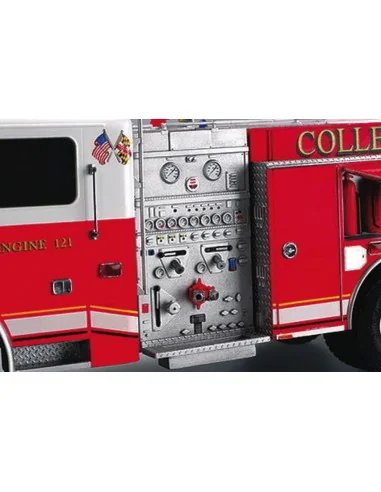 American LaFrance Eagle Fire Pumper 2002, 1/25 - Trumpeter 02506